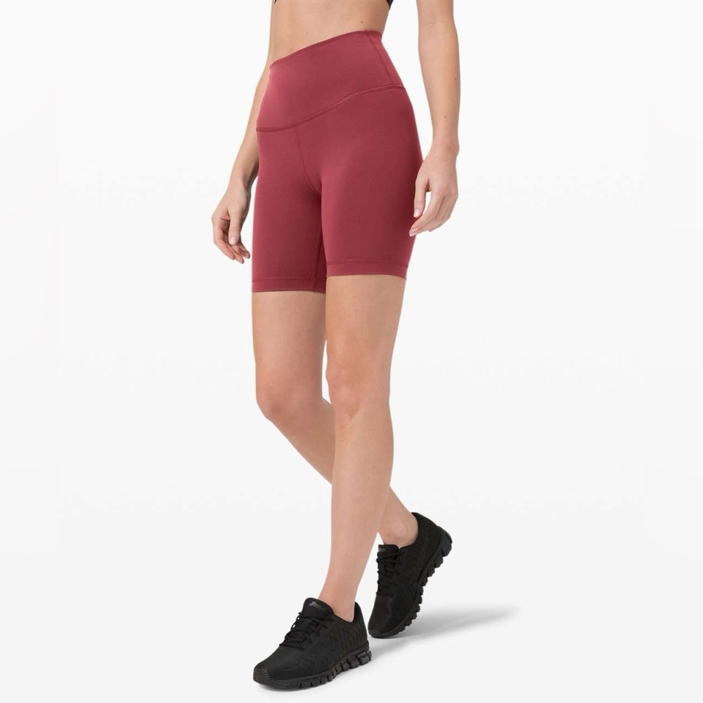 lululemon Wunder Train Bike Shorts in Cabernet